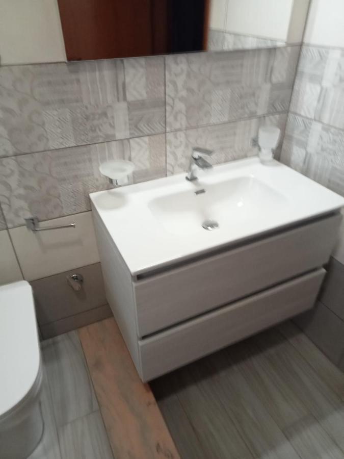 דירות ריאלמונטה Domus Iris מראה חיצוני תמונה